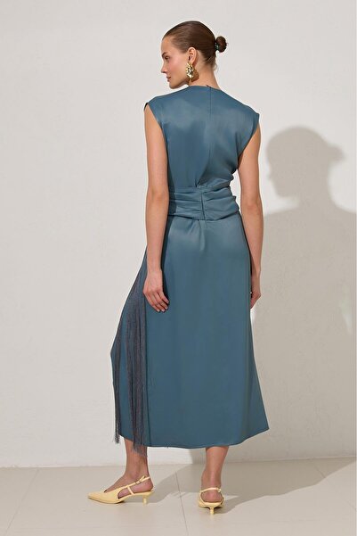 Setre Αμάνικο ολόσωμο φόρεμα με φούντα και λεπτομέρεια στη μέση από χαλαζία