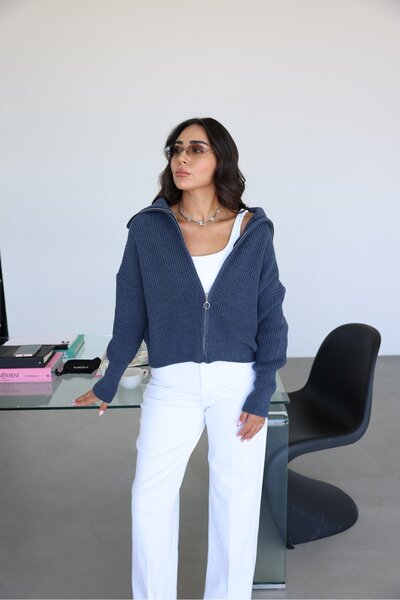 Özge Özgenç Zippered Knitwear Jacket