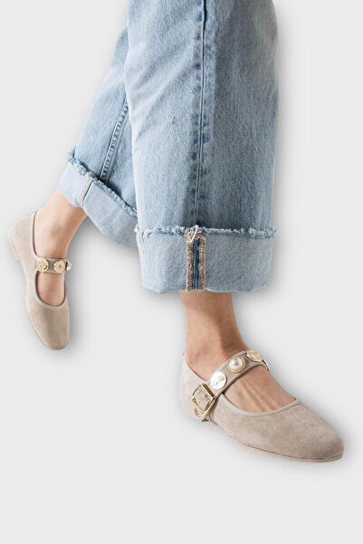 Liger Women's Pearl and Seal Accessory Strappy Ballerinas Cream - Beige