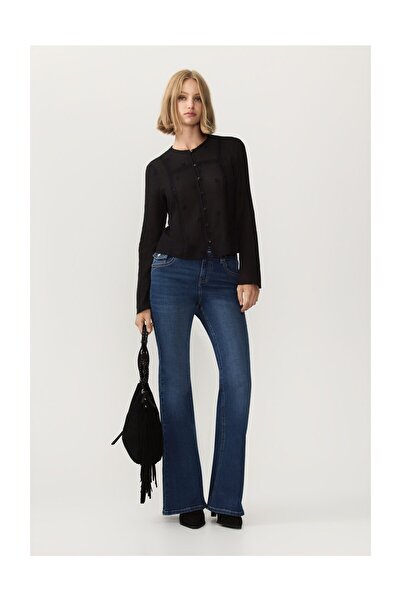 LEFTIES Női hímzett, félig áttetsző blúz