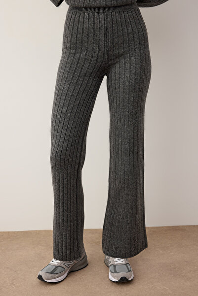 Trendyol Collection Anthracite Soft Textured Hooded Cardigan-Pants Knitwear Bottom - Top Set Twoaw26Au00048