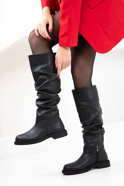 SOHO Cizme negre de damă 21081