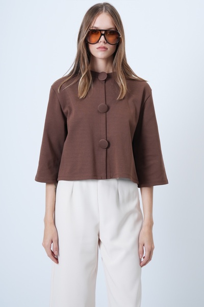 Trend Alaçatı Stili Γυναικείο μπουφάν με καφέ επικάλυψη με κουμπιά με λαιμόκοψη ειδικής σχεδίασης ALC-X14647