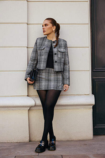 Trendyol Collection Limited Edition Black and White Plaid Crew Neck Cashmere Jacket Twoaw26Ce00033
