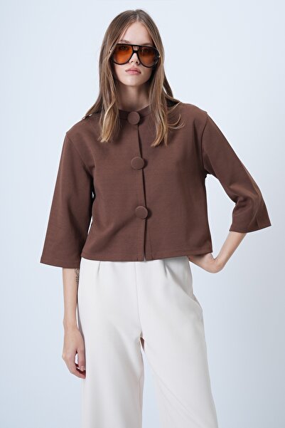 Trend Alaçatı Stili Γυναικείο μπουφάν με καφέ επικάλυψη με κουμπιά με λαιμόκοψη ειδικής σχεδίασης ALC-X14647