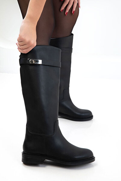 SOHO Fekete női csizma 21035