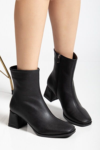 LEMUES SHOES حذاء نسائي أسود بمقدمة مربعة وسحاب جانبي