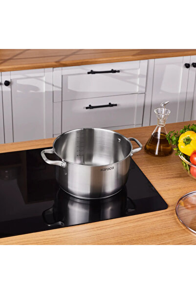 Karaca Indukční hrnec Elite z nerezové oceli s poklicí, 26 cm, stříbrná