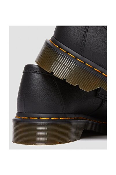 Dr. Martens Adrian Black Virginia