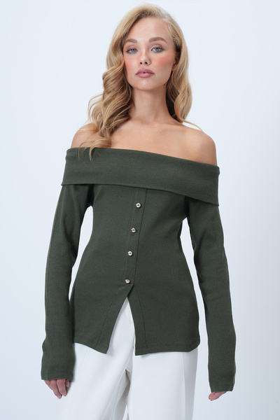 Trend Alaçatı Stili Khakifarbene Damen-Strickbluse mit Madonna-Kragen und Schlitz vorne, Alc-X14527