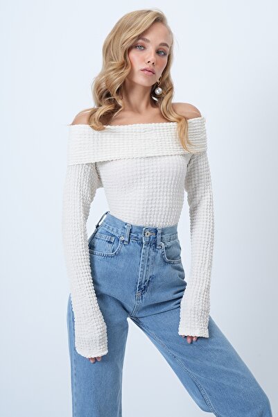 Trend Alaçatı Stili Ecru Madonna-Kragen Bluse mit langen Ärmeln für Damen Alc...