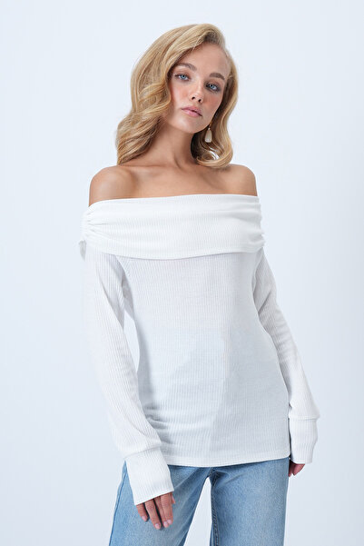 Trend Alaçatı Stili Women's White Madonna Collar Shoulder Detail Knitted Blouse Alc-X14557