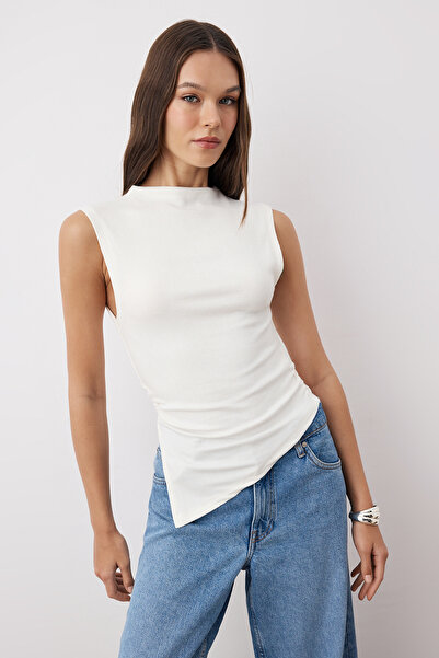 Trendyol Collection Black-Ecru 2 Pack Fitted/Slim Fit Asymmetrical Knitted Blouse Twoss25Bz00610