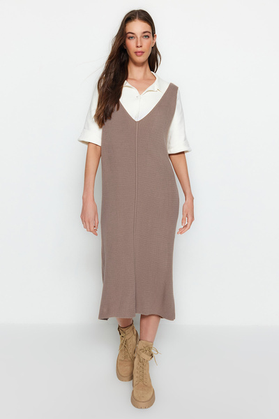 Trendyol Collection Πλεκτό φόρεμα Mink Maxi V Neck Gilet TWOAW24EL00011