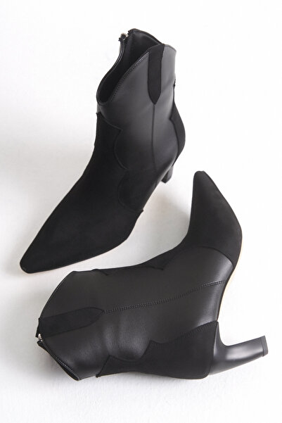 TRENDYOL SHOES Μαύρα δερμάτινα σουέτ με λεπτομέρειες γυναικεία μποτάκια με τακούνι 
 TAKAW26BO00048