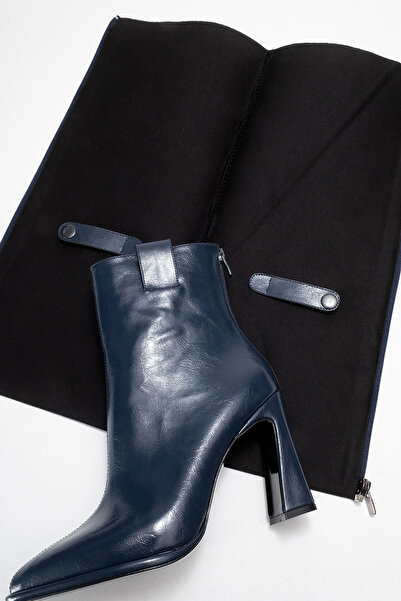 LuviShoes AJA Lacivert Kadın Kalın Topuklu Çizme Olabilen Bot