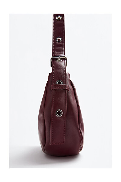 LEFTIES Női szegecses válltáska