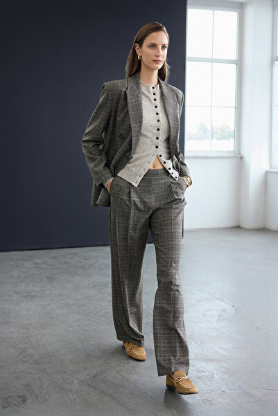 Trendyol Collection Trendyol Studio Mink Wool Stand Collar Soft Textured Knitwear Cardigan Twoaw26Hi00270