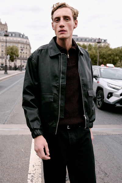 Trendyol Collection Чорна приталена куртка для чоловіків із 100% штучної шкіри TMNAW26MO00004