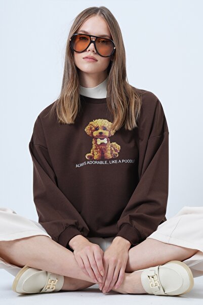 Trend Alaçatı Stili Women's Brown Front Printed Oversize Cotton Sweatshirt Alc-X14651