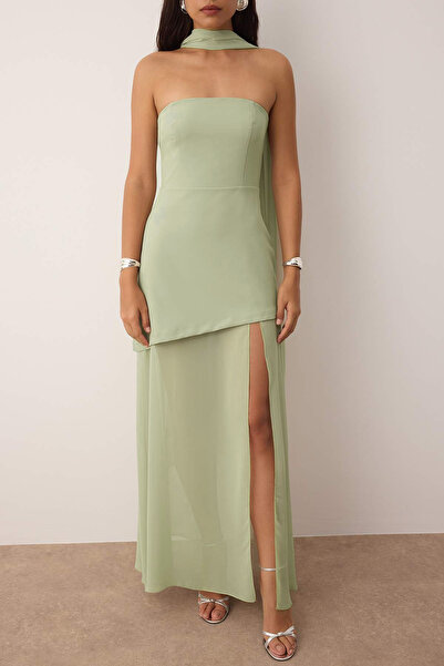 Trendyol Collection Βραδινό φόρεμα μάξι & φόρεμα επιστροφής στο σπίτι με λεπτομέρεια με μέντα TPRSS25AE00188