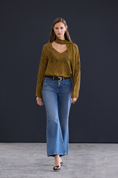 Trendyol Collection Trendyol Studio Blue Pocket Detail High Waist Flare Jeans Twoaw26Je00244