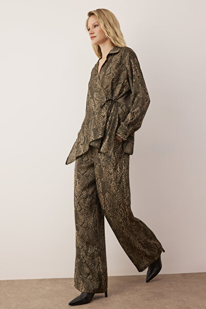 Trendyol Collection Multi-Colored Animal Pattern Woven Top and Bottom Set That Doesn'T Pick on Your Body Twoaw26Au00096