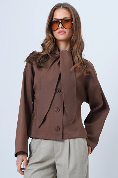Trend Alaçatı Stili Kadın Kahverengi Fular Detaylı Düğmeli Ceket ALC-X14669