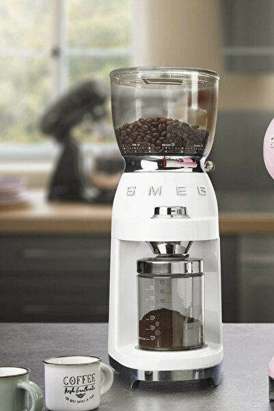 SMEG 50's Style Beyaz Kahve Öğütme Makinesi