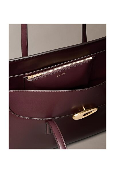 Calvin Klein HARDWARE FLAP TOTE BAG