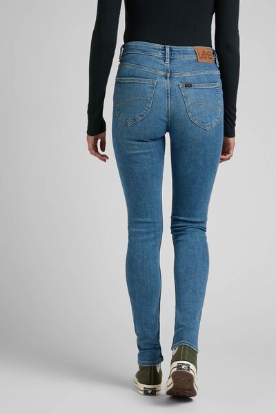 Lee Regular Fit Regular Cut 100% Cotton Crew Neck Yellow T-Shirt