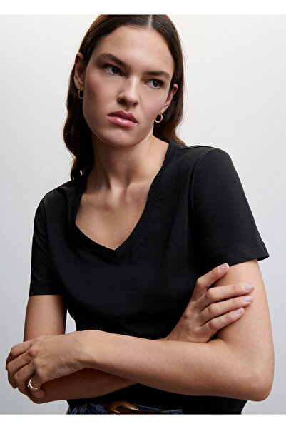MANGO Woman Siyah Kadın T-Shirt  37000007