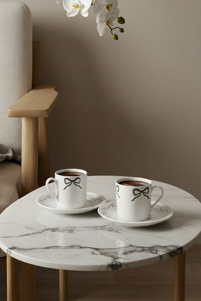 TRENDYOLMİLLA HOME Sada 2 porcelánových šálků na kávu s potiskem mašle/stuhy TPHSS25KFC00005