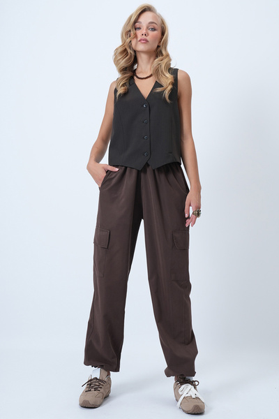 Trend Alaçatı Stili Γυναικείο καφέ παντελόνι Cargo Jogger με τσέπες Alc-X14459