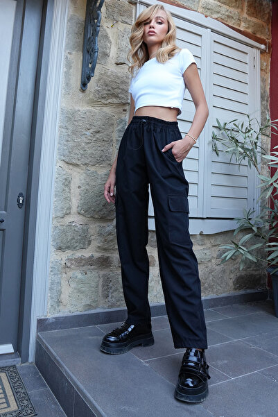 Trend Alaçatı Stili Women's Black Cargo Pocket Jogger Pants Alc-X14459