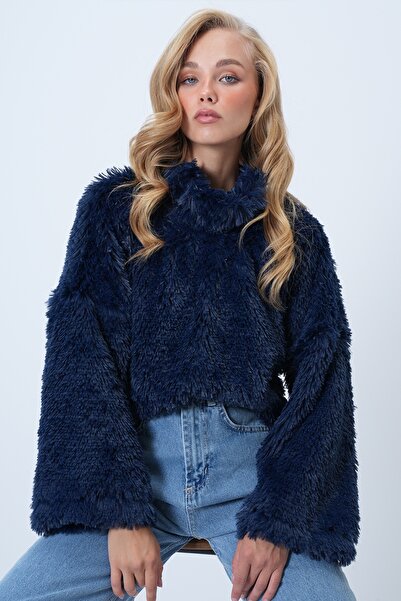 Trend Alaçatı Stili Women's Navy Blue Stand Collar Furry Plush Blouse Alc-X14591