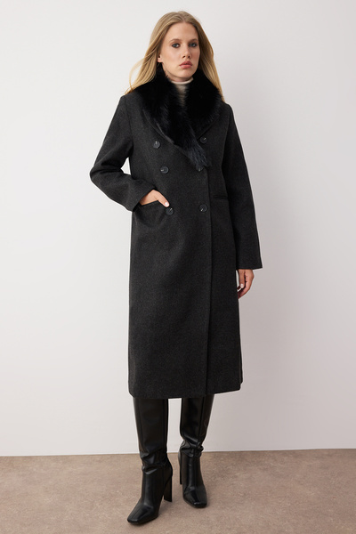 Trendyol Collection Palton lung din shearling diagonală cu două rânduri de nasturi supradimensionat cu guler antracit detașabil TWOAW26KB00038