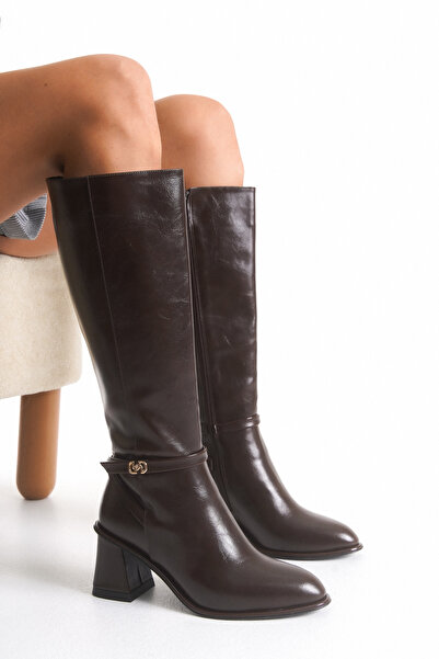 TRENDYOL SHOES Hnědé prémiové boty z umělé kůže na podpatku TAKAW26CZ00025