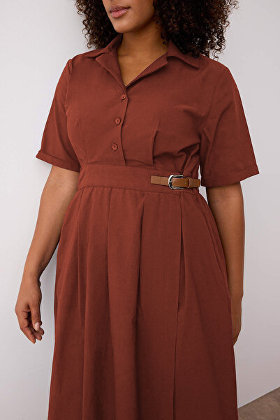 Trendyol Curve Φόρεμα με γιακά πουκάμισο με πλέγμα μεγάλου μεγέθους TBBSS25AH00237