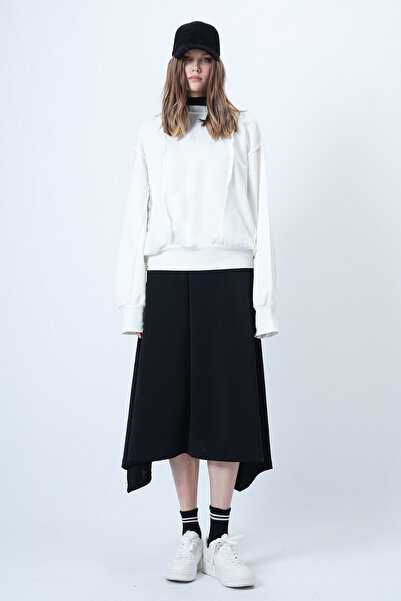 Trend Alaçatı Stili Women's White Stitching Detailed Oversize Design Sweatshirt Alc-X14662