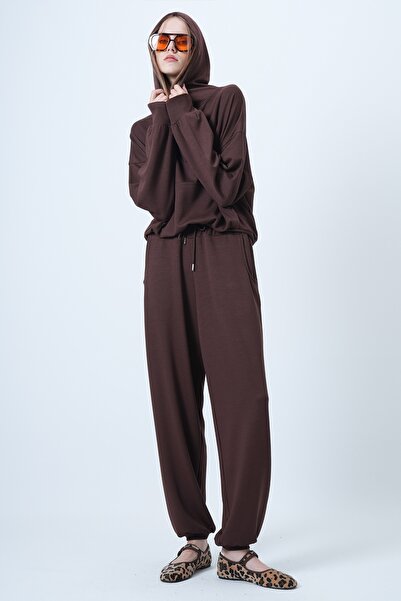 Trend Alaçatı Stili Women's Brown Hooded V-Neck Oversized Modal Sweatshirt and Pants Set Alc-X14646