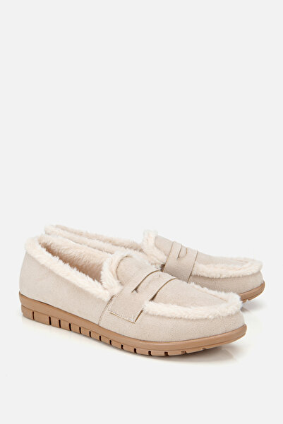 Yaya by Hotiç Жіночі бежеві м'які лофери з хутром