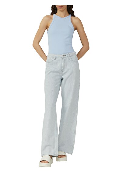 QS by s.Oliver Denim, High Rise, Wide Leg, Slim Fit, Zip, Button, Five Pocket, Casual