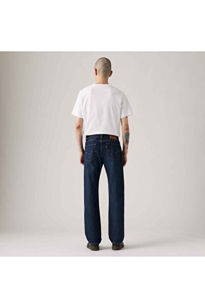 Levi's 555 ￿   RELAXED STRAIGHT