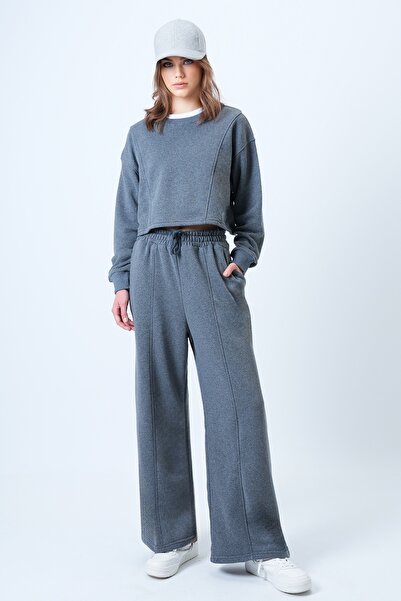 Trend Alaçatı Stili Women's Anthracite Special Stitch Detail Sweatshirt and Comfortable Cut Ribbed Pants Set Alc-X14608