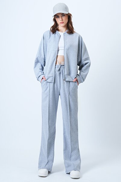 Trend Alaçatı Stili Women's Grimelange High Neck Stitching Detail Jacket and Cimaly Relaxed Fit Trousers Set Alc-X14605