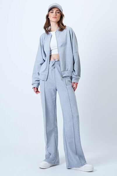 Trend Alaçatı Stili Women's Grimelange High Neck Stitching Detail Jacket and Cimaly Relaxed Fit Trousers Set Alc-X14605