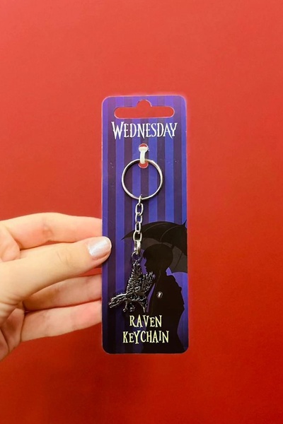 Miniso Wednesday Lisanslı Kuzgun Figürlü Anahtarlık