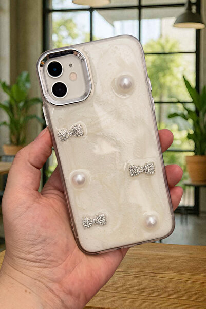 Vip Case iPhone 12 ve 12 Pro Uyumlu Epoksili 3D Figürlü Kalpli Kurdelalı Parlak Şık Moda Kılıf