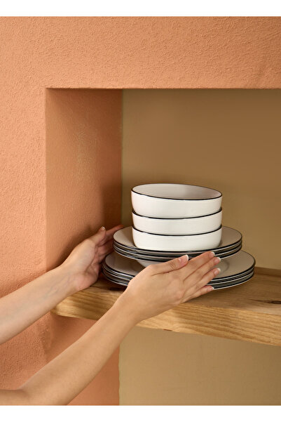 Karaca Emma 30 részes porcelán étkészlet 6 személyes, fehér